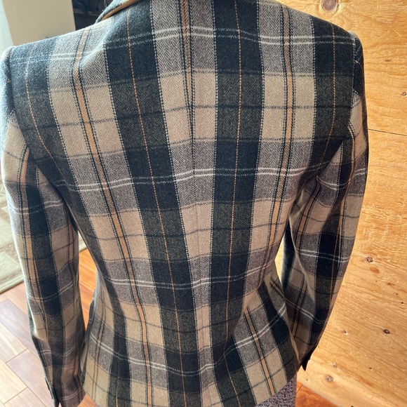Well tailored Rene Lézard plaid blazer EUC - Picture 3 of 15